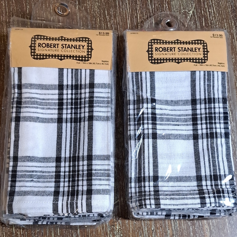 Robert Stanley NWT Signature Collection Napkin Buffalo Cottage Plaid Black White